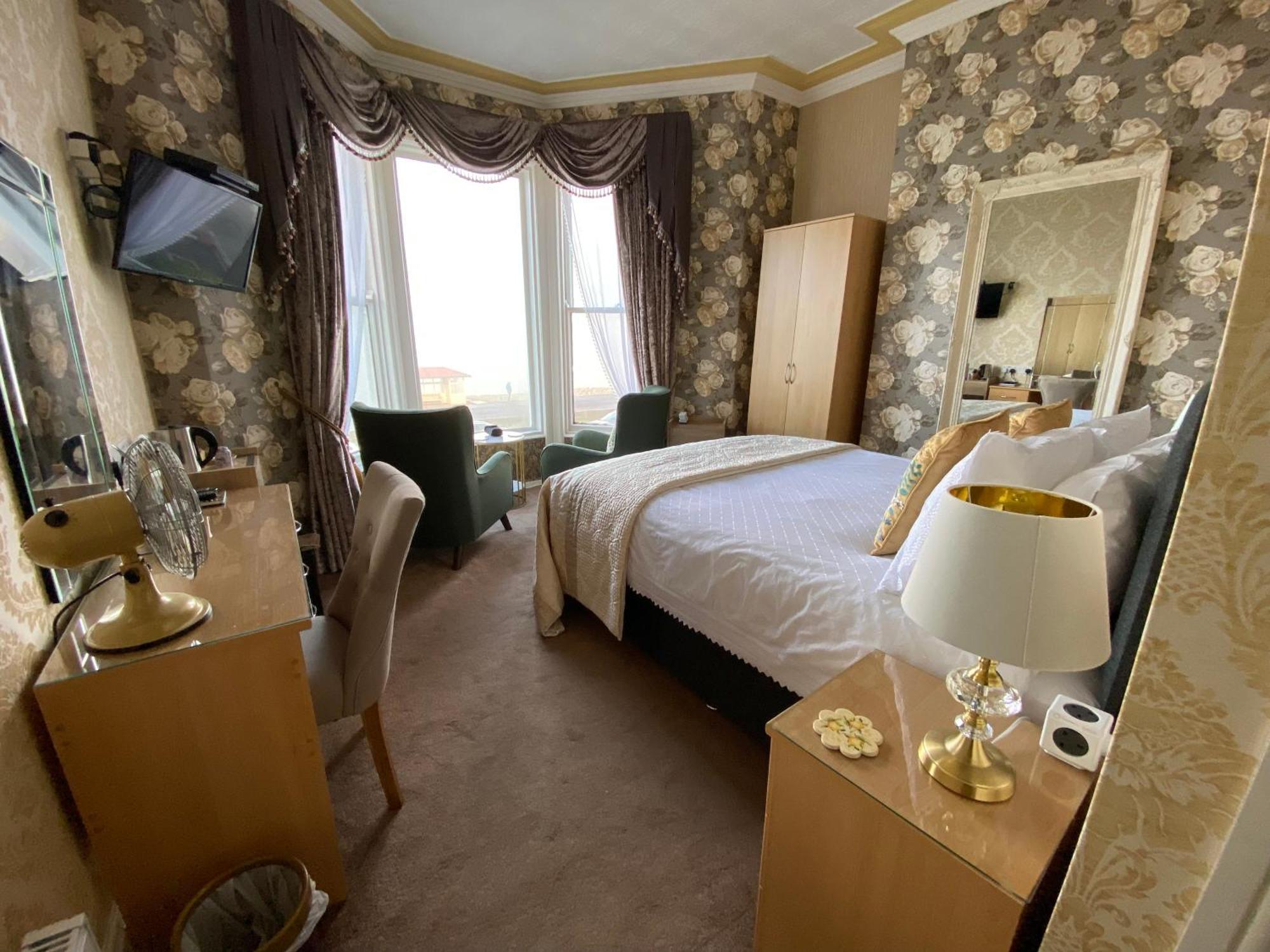 Hotel Stratford House Exclusively For Adults Llandudno Zewnętrze zdjęcie