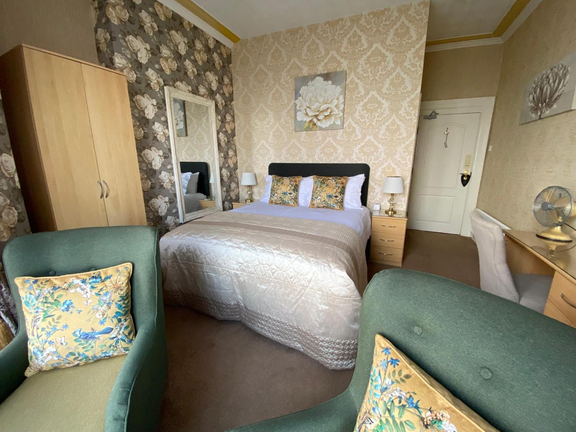 Hotel Stratford House Exclusively For Adults Llandudno Zewnętrze zdjęcie